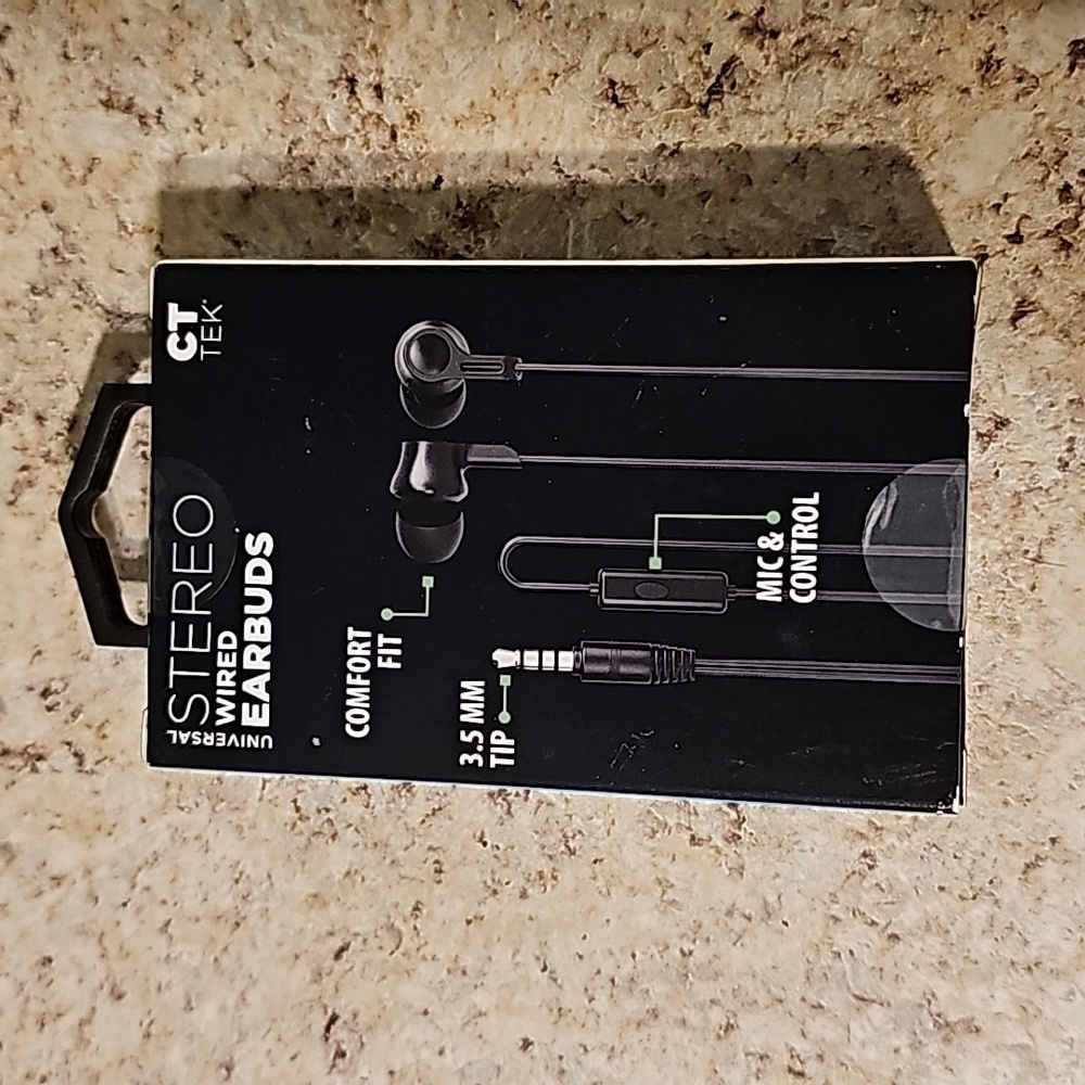 New Ear buds - Picture 2 of 4
